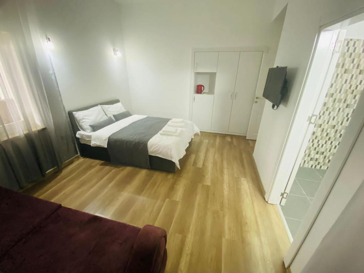 Secret Garden Guest House 02 Famagusta  Bagian luar foto