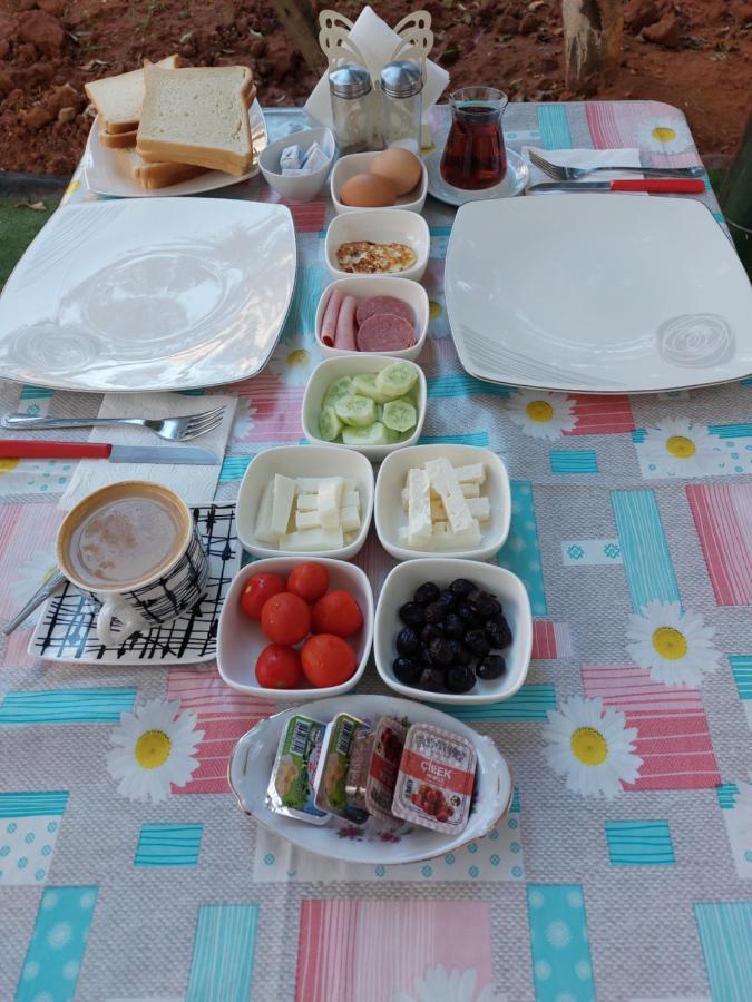 Secret Garden Guest House 02 Famagusta  Bagian luar foto